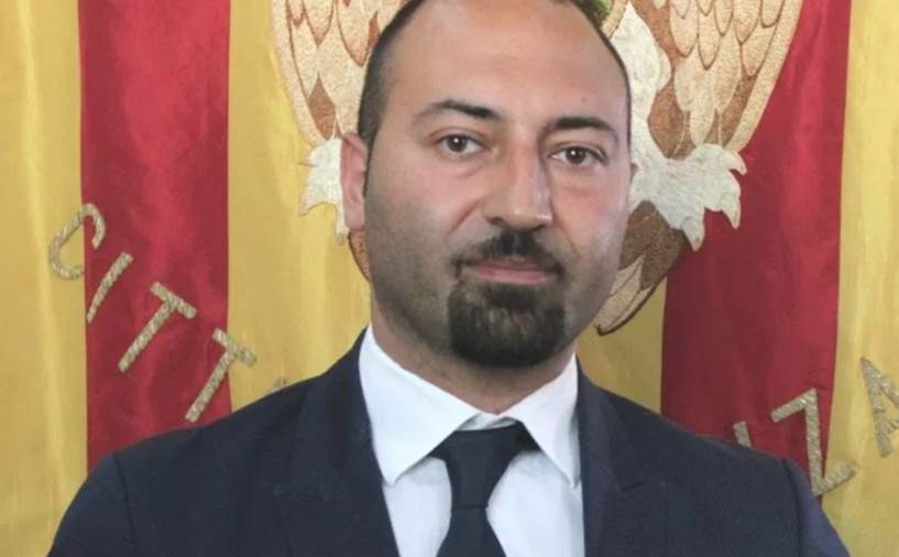 Processionaria a Catanzaro, Russo: "Effettuato già l'intervento nell'area della scuola 'Manzoni'" images Processionaria a Catanzaro, Russo: "Effettuato già l'intervento nell'area della scuola 'Manzoni'"