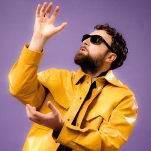 images "Dove si balla? "... l' 11 agosto  al Cortale colours fest con Dargen D'Amico 