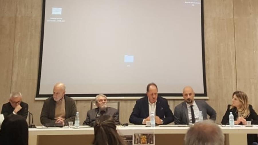 images Elezioni a Lamezia, Piccioni: "Dopo fallimento Mascaro la città deve ripartire". Ma per Liotta è colpevole della divisione del centrosinistra