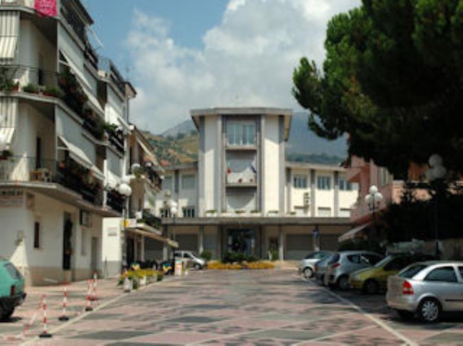 images Bus incendiati a Cosenza, i sindaci del Tirreno chiedono un incontro al Prefetto