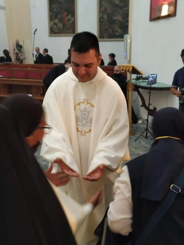 images Girifalco festeggia un nuovo sacerdote:  don Francesco Pilieci ha preso i voti