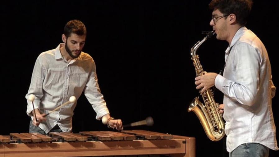 images La Casa della Musica di Laureana di Borrello ospita il concerto del Duo Dubois   