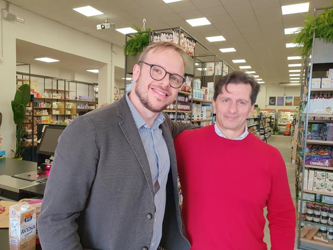 Montepaone, la dieta amica della salute: i consigli del dietista Calabrò, ospite di Naturium
images Montepaone, la dieta amica della salute: i consigli del dietista Calabrò, ospite di Naturium