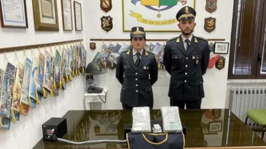 Gioiosa ionica, arrestati due corrieri della droga images Gioiosa ionica, arrestati due corrieri della droga