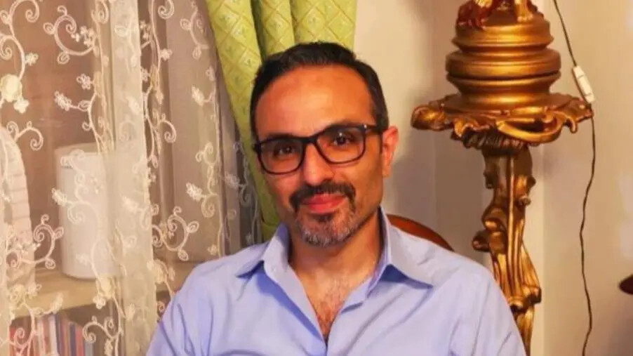 Il pittore catanzarese Fabio Mazzitelli domenica 21 gennaio ospite in Tv, Critelli (Nuova Genesi): "Valorizziamo i nostri artisti" images Il pittore catanzarese Fabio Mazzitelli domenica 21 gennaio ospite in Tv, Critelli (Nuova Genesi): "Valorizziamo i nostri artisti"