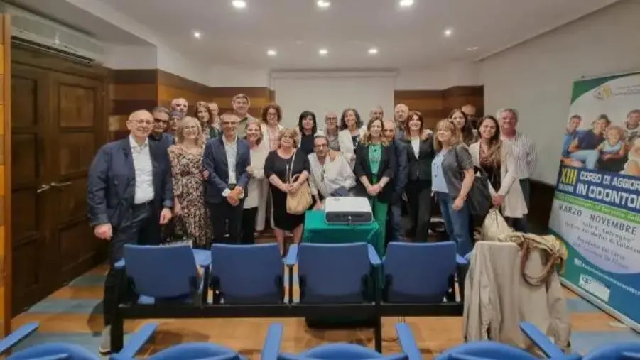 Catanzaro, conclusa la XIII edizione del Corso di aggiornamento in Odontoiatria images Catanzaro, conclusa la XIII edizione del Corso di aggiornamento in Odontoiatria