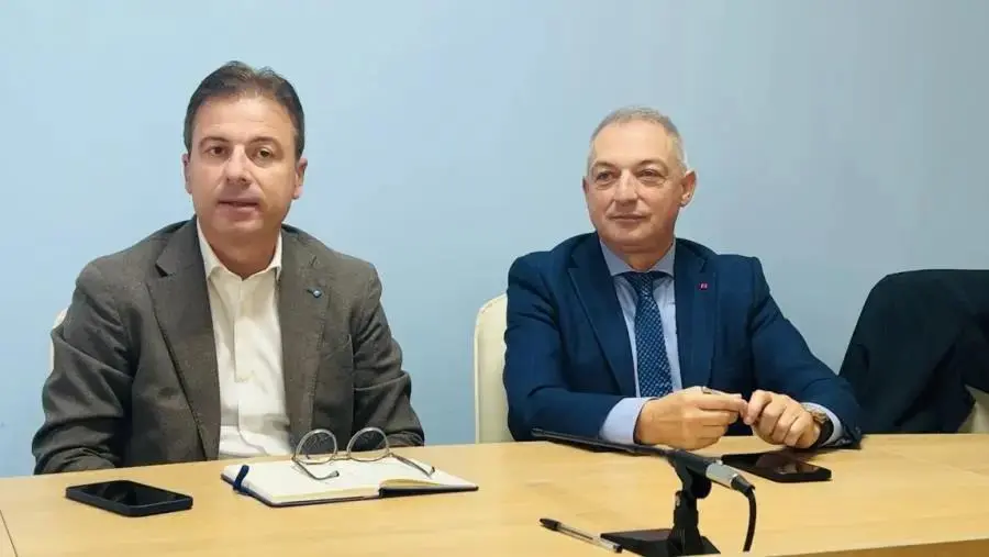 Verso lo sciopero generale, Cgil e Uil Calabria presentano la piattaforma comune images Verso lo sciopero generale, Cgil e Uil Calabria presentano la piattaforma comune