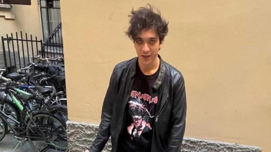 Capodanno Catanzaro, il programma: Tananai, dj set live e Federico L'Olandese Volante images Capodanno Catanzaro, il programma: Tananai, dj set live e Federico L'Olandese Volante