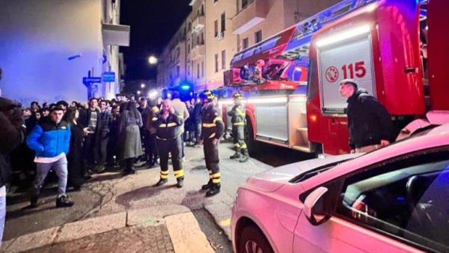 Catanzaro, donna vuole gettarsi dalla finestra di un hotel: scatta l’allarme ma nessuno la trova images Catanzaro, donna vuole gettarsi dalla finestra di un hotel: scatta l’allarme ma nessuno la trova