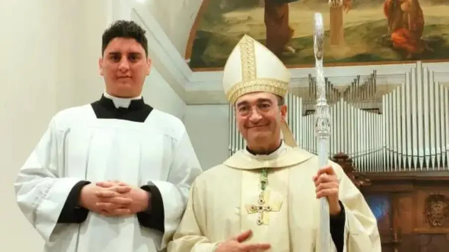 Lamezia, Andrea Giovanni Cefalà riceve il Ministero del Lettorato istituito: l'augurio del vescovo images Lamezia, Andrea Giovanni Cefalà riceve il Ministero del Lettorato istituito: l'augurio del vescovo