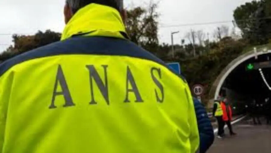 images Scatta l'obbligo di catene sull'autostrada del Mediterraneo: tutti i tratti interessati 