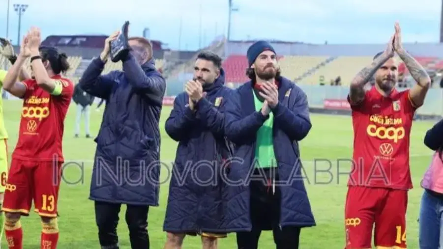 images Il corsivo giallorosso, cento e lode al Catanzaro: è Iemmello il re del gol (fotogallery)