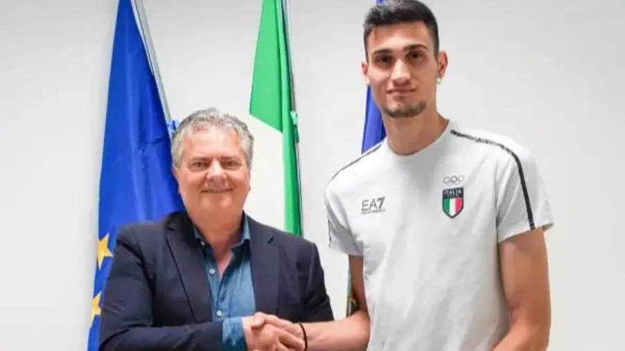 Catanzaro, Mancuso premia il campione del mondo di taekwondo Simone Alessio images Catanzaro, Mancuso premia il campione del mondo di taekwondo Simone Alessio