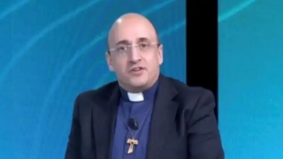 images Umg, il cappellano Don Roberto Corapi agli studenti: “Studiate con passione e amore”