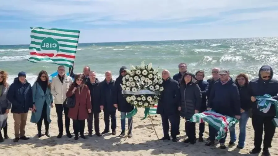 images Cutro, iniziativa Cisl e Anolf: “Mai più vittime del mare. Accoglienza, integrazione, cooperazione”.
