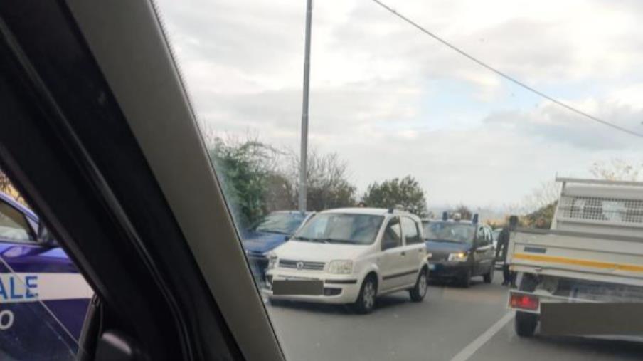 images Catanzaro, incidente lungo via Milelli