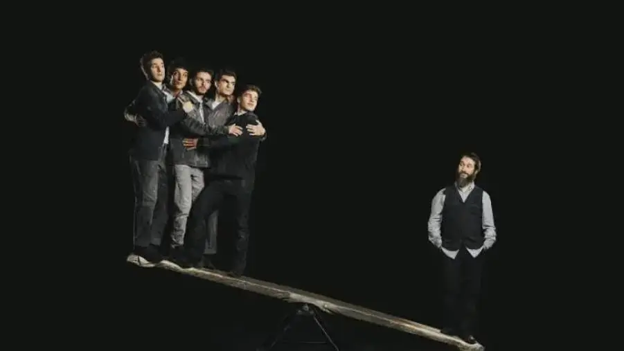 images Festival d’autunno, al Politeama arriva "Machine de cirque": musica, acrobazie, teatro e funamboleria