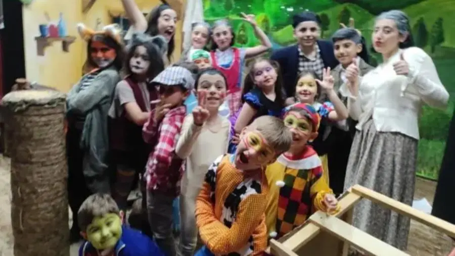 Teatro a Catanzaro, successo per il Pinocchio dei "Vecchi Giovani": originale e brillante images Teatro a Catanzaro, successo per il Pinocchio dei "Vecchi Giovani": originale e brillante