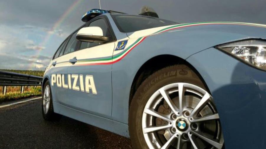 Reggio Calabria, arrestati gli autori di una rapina nella zona sud della città images Reggio Calabria, arrestati gli autori di una rapina nella zona sud della città