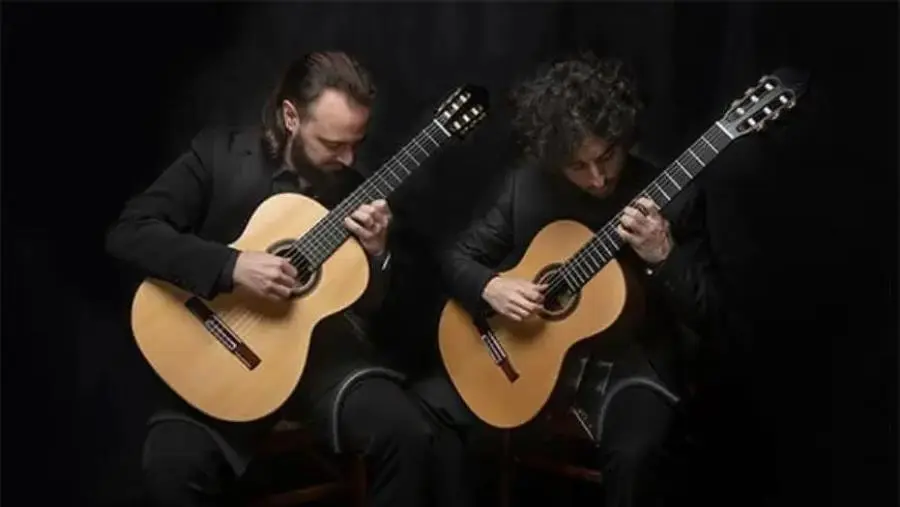 images Ama Calabria, sabato a San Mango D’Aquino il duo Fabio Renda e Beniamino Trucco