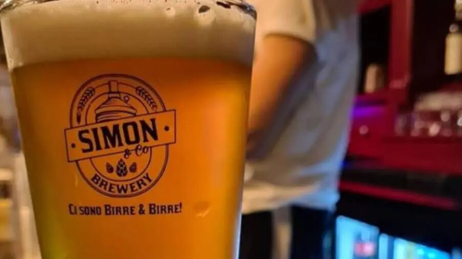 Trionfo per il birrificio catanzarese Simon al "Best Italian Beer": 4 Luppoli d'oro e 1 d'argento images Trionfo per il birrificio catanzarese Simon al "Best Italian Beer": 4 Luppoli d'oro e 1 d'argento