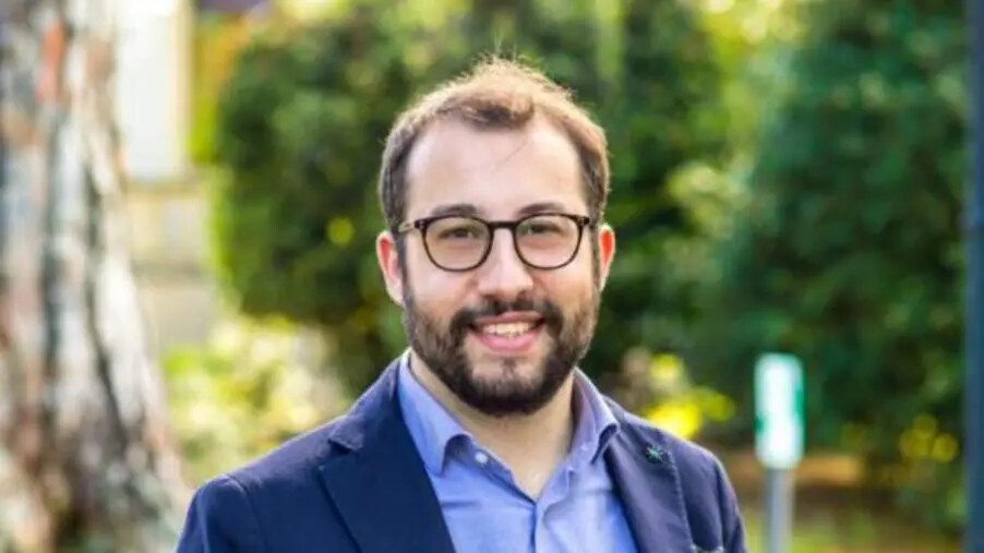 images Fiorita al congresso di FdI, Serraino: "Il rispetto tra avversari politici è un valore fondamentale della democrazia"