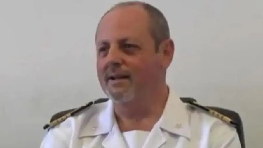 images Naufragio Cutro, il  capitano di vascello Aloi: "Feriscono i sospetti su Capitaneria porto"