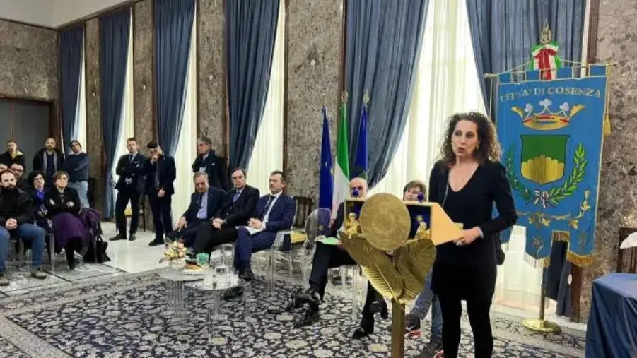 images La sottosegretaria all'Interno onorevole Wanda Ferro è intervenuta alla cerimonia in memoria di Sergio Cosmai a Cosenza