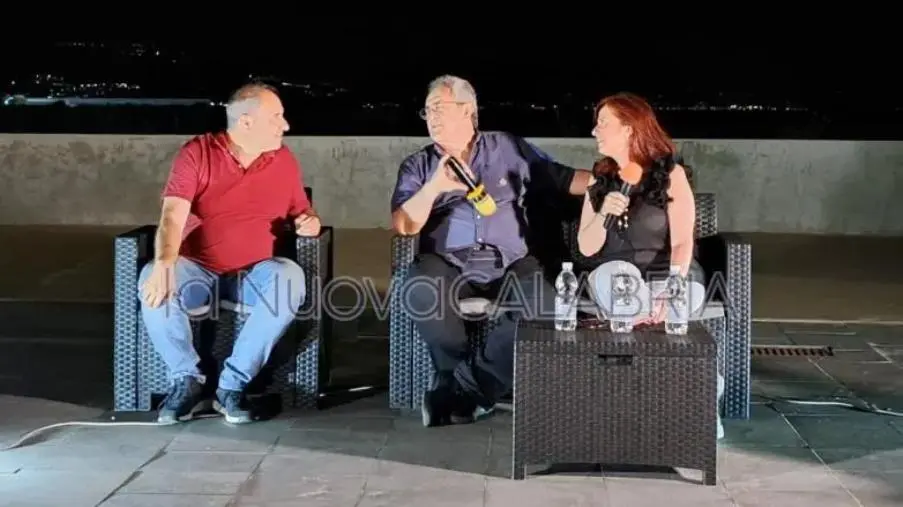Guerra in Ucraina, Soverato si mobilita per la pace: serata di divulgazione con Fracassi e Mazzucco images Guerra in Ucraina, Soverato si mobilita per la pace: serata di divulgazione con Fracassi e Mazzucco