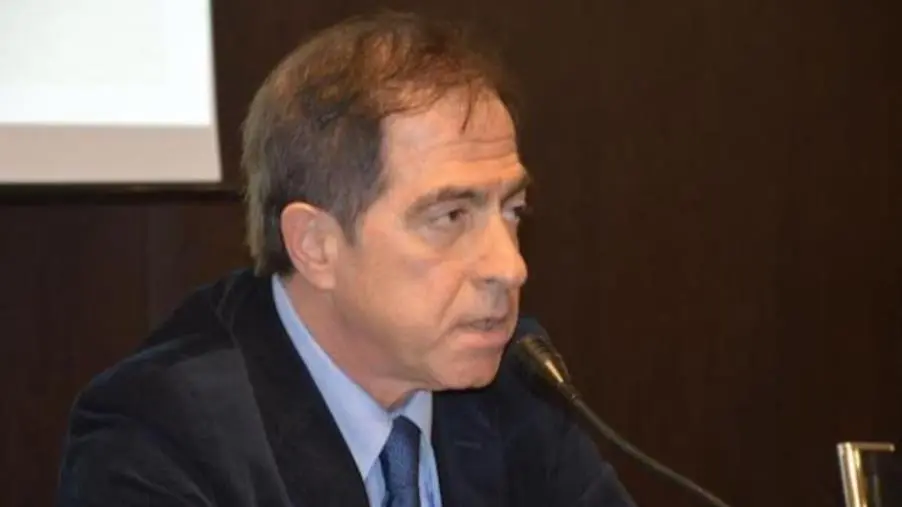 images Emergenza Calabria, Accorinti (Cisl Medici): "E' legittimo il Dca di proroga dei commissari delle aziende sanitarie?"