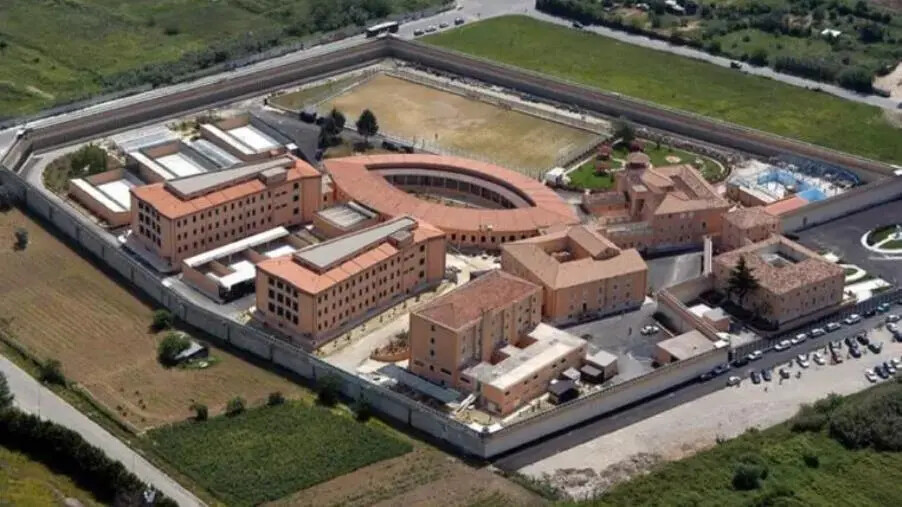 Polizia Penitenziaria, sì all'Accordo decentrato per il personale del carcere di Cosenza: soddisfatto il Sappe images Polizia Penitenziaria, sì all'Accordo decentrato per il personale del carcere di Cosenza: soddisfatto il Sappe