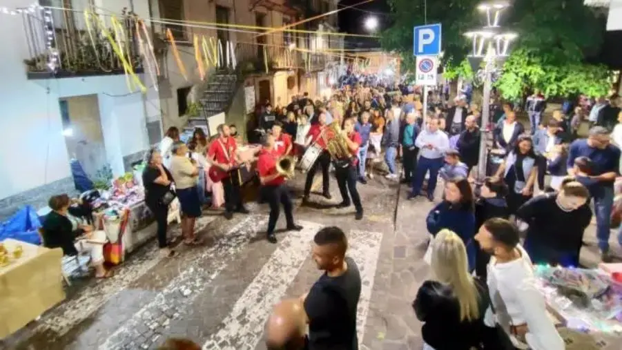 images E…state ad Amaroni, successo per la "Fiera dei mestieri"