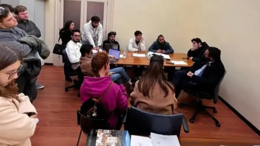 Catanzaro, l'USB rivendica il diritto di arrivare all'Università con trasporti che funzionino images Catanzaro, l'USB rivendica il diritto di arrivare all'Università con trasporti che funzionino