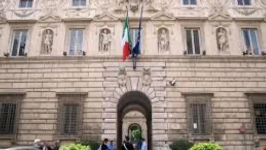 images Caos stabilimenti balneari a Soverato, il Comune autorizza il ricorso al Consiglio di Stato