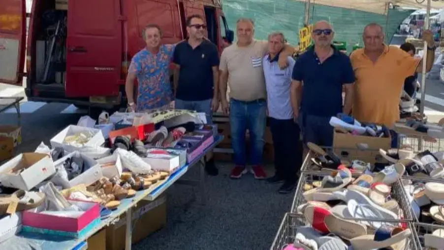 Catanzaro, Costa rassicura: "I mercati rionali si svolgeranno regolarmente" images Catanzaro, Costa rassicura: "I mercati rionali si svolgeranno regolarmente"