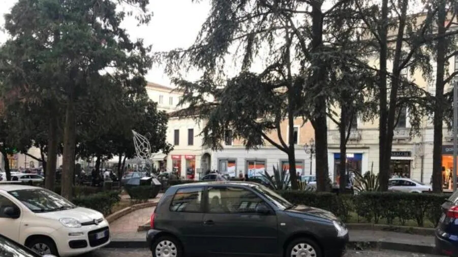 Catanzaro, questa sera confermato il presidio di AVS per condannare le offese fatte da Feltri images Catanzaro, questa sera confermato il presidio di AVS per condannare le offese fatte da Feltri