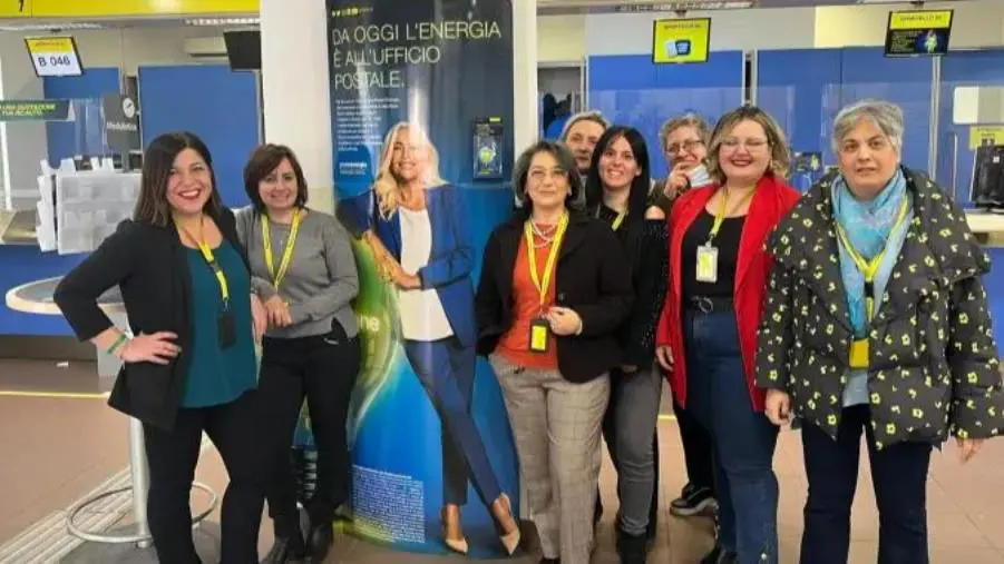 Poste in rosa, in provincia di Catanzaro 43 donne ricoprono incarichi dirigenziali images Poste in rosa, in provincia di Catanzaro 43 donne ricoprono incarichi dirigenziali