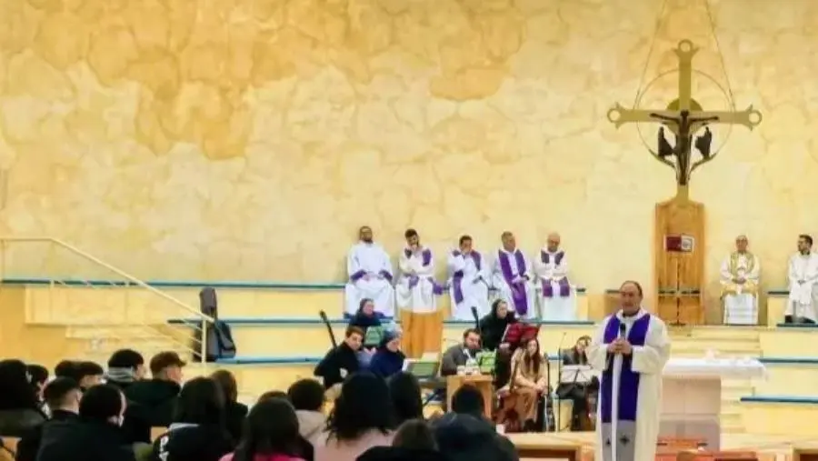 Il vescovo di Lamezia Terme: “Abbiate fiducia in Gesù, Lui ci vuole vivi" images Il vescovo di Lamezia Terme: “Abbiate fiducia in Gesù, Lui ci vuole vivi"