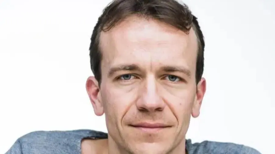 images AMA Calabria, a tu per tu con Lorenzo Glejieses: l'attore amante delle sfide