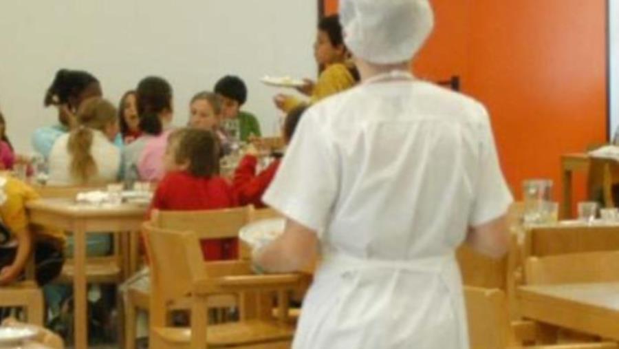 images Catanzaro, mense scolastiche: aggiudicato l'appalto all'unico offerente