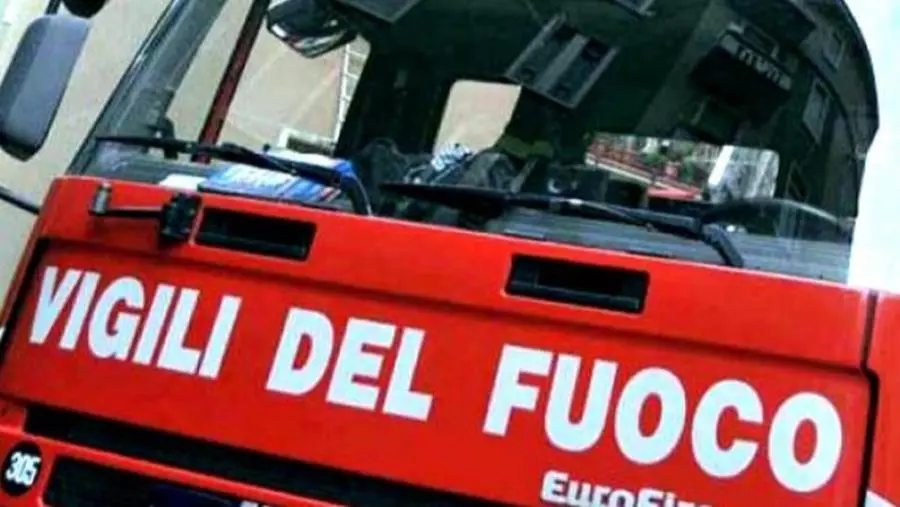 Orrore nel Cosentino: trovata un'auto carbonizzata con 4 cadaveri a bordo 