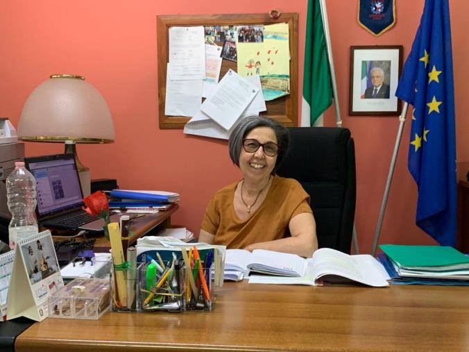 images Presunte molestie al liceo di Castrolibero, nominata la dirigente reggente: è Elena Cupello