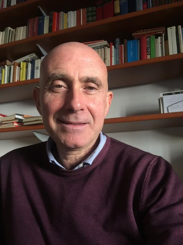 images Soldi "a pioggia" per la politica, la riflessione di Ennio Curcio