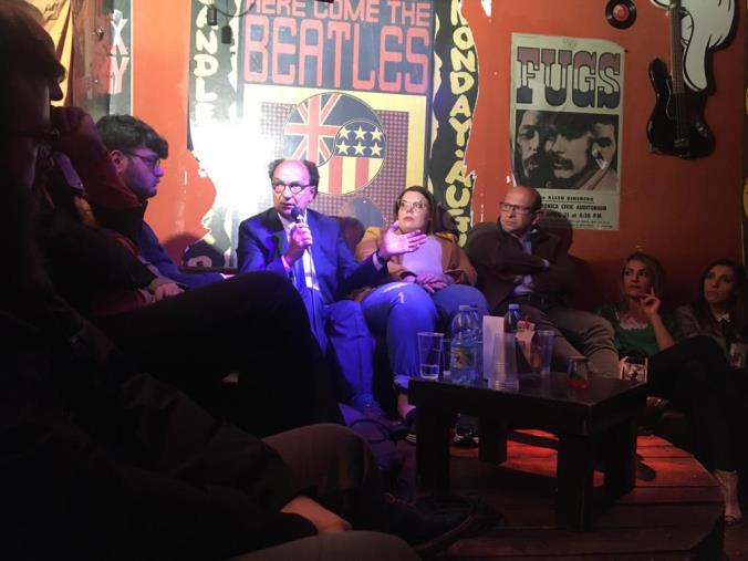 images Contromano in autostrada. Fermato dalla polizia, dichiara di non essersene accorto