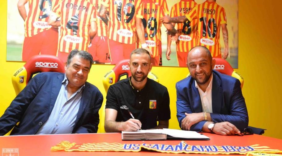 Us Catanzaro 1929, contratto biennale per il laterale destro Enrico Bearzotti images Us Catanzaro 1929, contratto biennale per il laterale destro Enrico Bearzotti