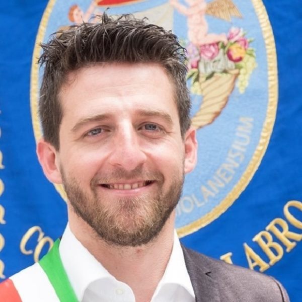 Dopo le minacce sui social il sindaco di Corigliano Rossano non molla: "La mia determinazione è immutata" images Dopo le minacce sui social il sindaco di Corigliano Rossano non molla: "La mia determinazione è immutata"