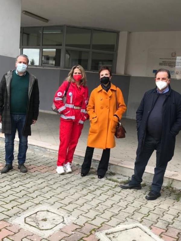 images Castrovillari. Da lunedì il via alla vaccinazione del personale scolastico: istituti chiusi dal 16 al 18 marzo
