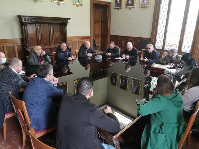 Catanzaro, la prima commissione discute dei lavori al Ceravolo: pronto rinnovo convenzione con l'Us images Catanzaro, la prima commissione discute dei lavori al Ceravolo: pronto rinnovo convenzione con l'Us