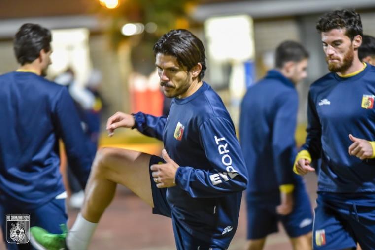 Us Catanzaro 1929, penultima seduta d'allenamento a Orte prima della sfida di Terni. Domani rifinitura a porte chiuse images Us Catanzaro 1929, penultima seduta d'allenamento a Orte prima della sfida di Terni. Domani rifinitura a porte chiuse