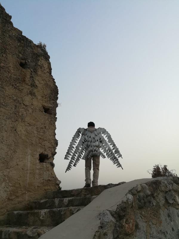 images Simeri Crichi. Il MoMe continua: ieri “Follow the angel” della compagnia teatrale “Instabili Vaganti” e oggi e domani il laboratorio di cianotipia